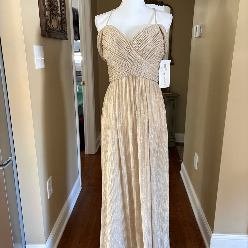 Elegant gold gown